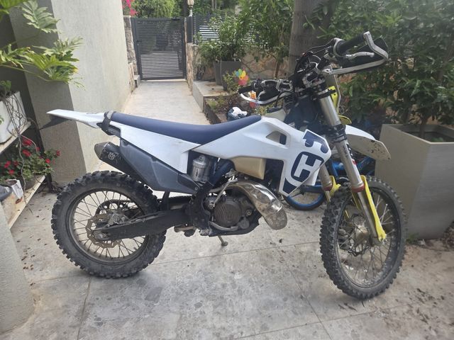 מודעת רכב הוסקוורנה TE150