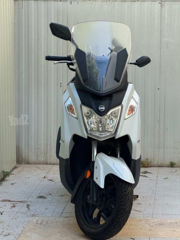 מודעת רכב סאן יאנג ג'וי-מקס Z-250
