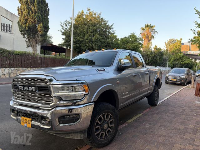מודעת רכב דודג'
