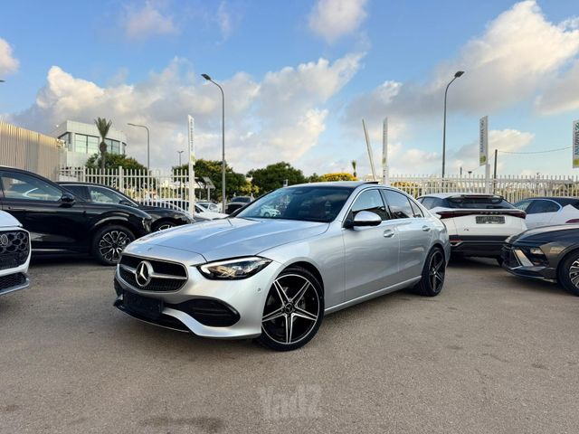 מודעת רכב מרצדס-בנץ C-class