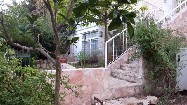 דירת גן, הבנאי 31, בית הכרם, רמת בית הכרם, ירושלים