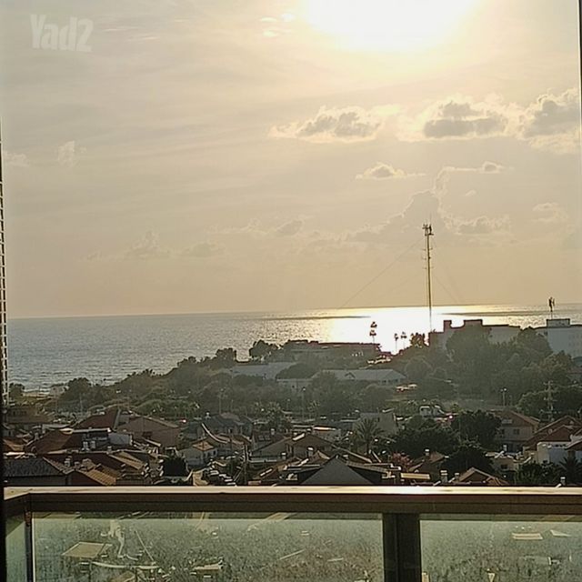 שדרות מנחם בגין 30