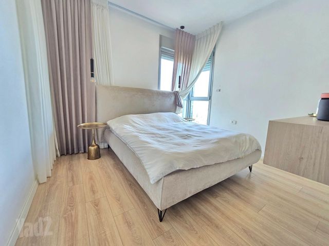 Holon, Israel 13