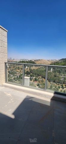 דירה למכירה בירושלים (תיווך) — 2