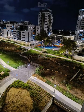 דירה, אור ים, אור עקיבא