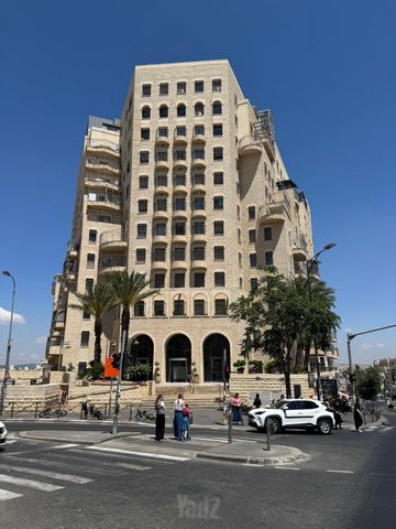 תכלת מרדכי 21