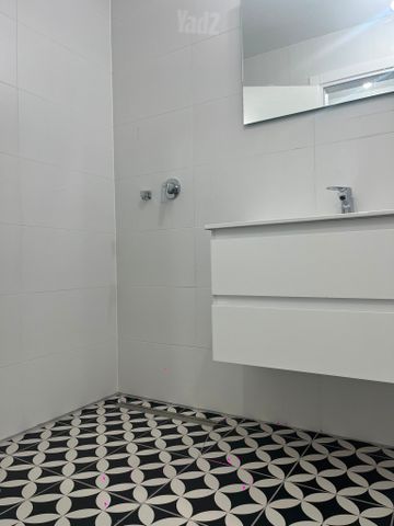 תמונה 7 של דירת 4 חדרים להשכרה בתל אביב יפו
