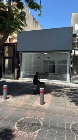 חנויות/ שטח מסחרי