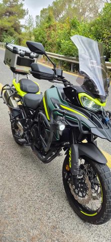 מודעת רכב בנלי TRK702X
