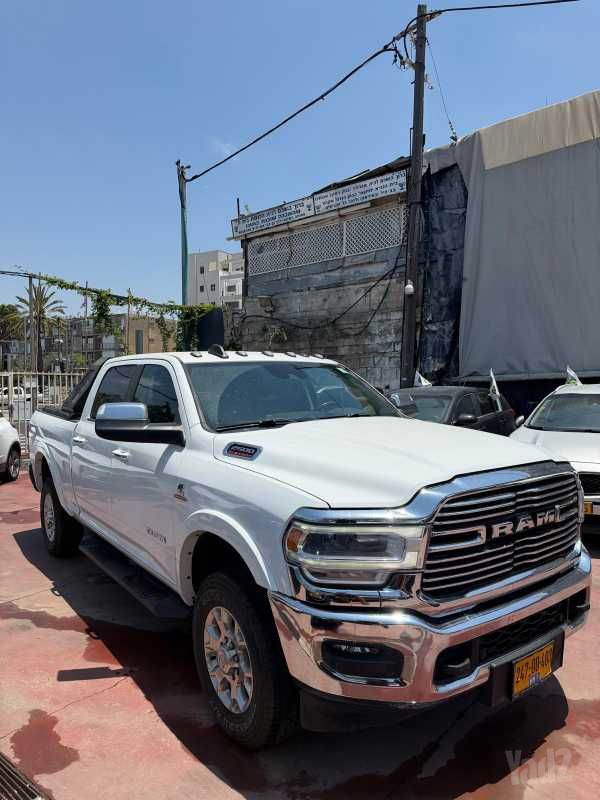 מודעת רכב דודג'