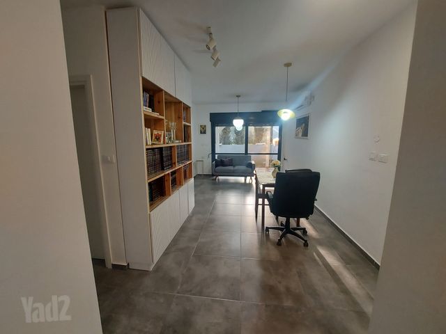 יצחק שדה 48