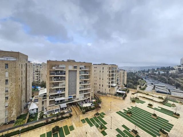 דירה למכירה בירושלים — 3