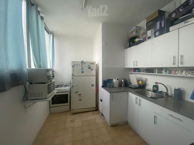סוקולוב 32