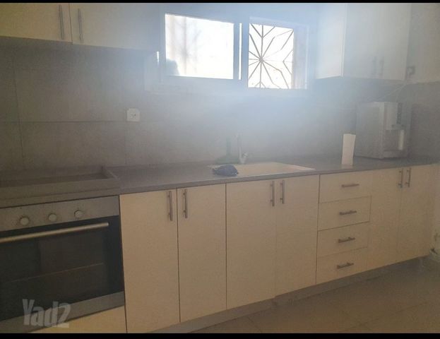 ניצנים 4
