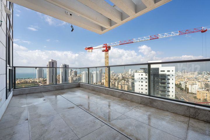 תמונה 9 של דירת 5 חדרים להשכרה בנתניה