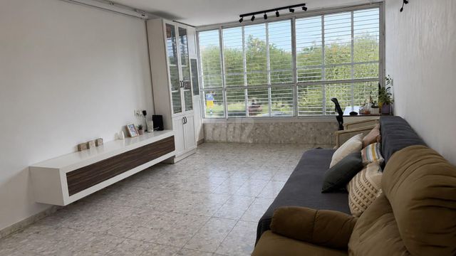 דירה, ליבורנו 3, רמת הנשיא, בת ים