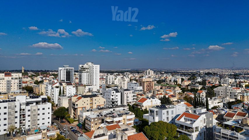 אהרונוביץ' 