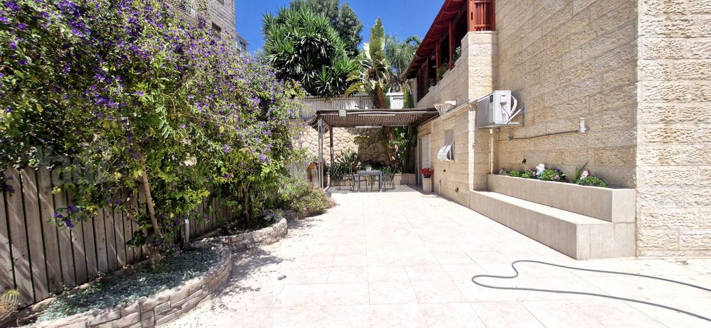 דירת גן למכירה בירושלים (תיווך) — 2