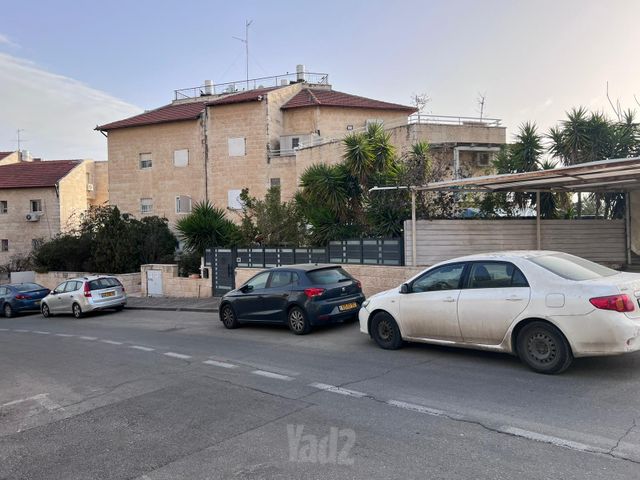 דירת גן למכירה בירושלים (תיווך) — 2