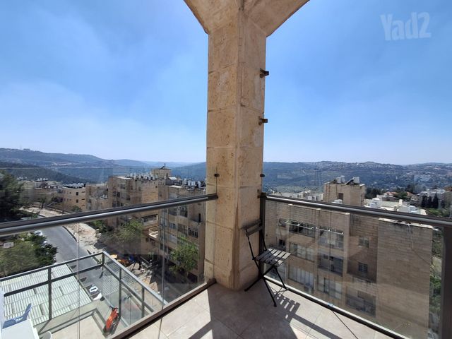 דירה למכירה בירושלים (תיווך) — 3