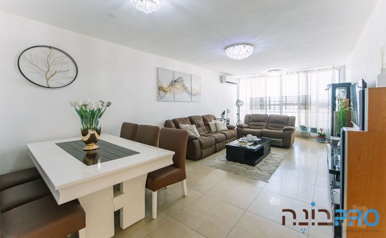 דירה