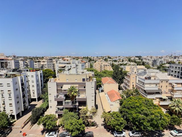 גג/ פנטהאוז, ברנדייס, מרכז דרום, רעננה