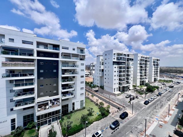 אריק איינשטיין 