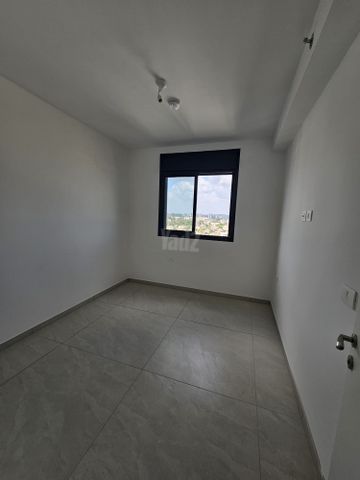 מניה שוחט