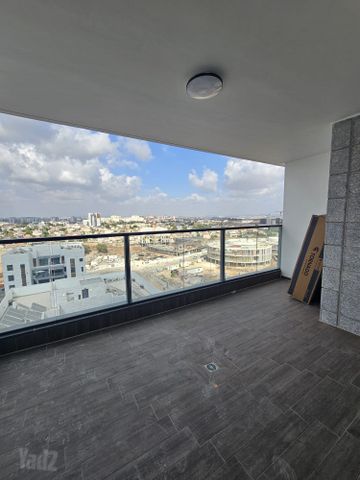 מניה שוחט