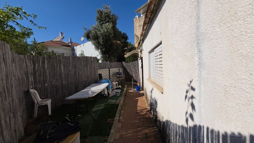 תמונה 4 של דירת 2.5 חדרים להשכרה בפתח תקווה