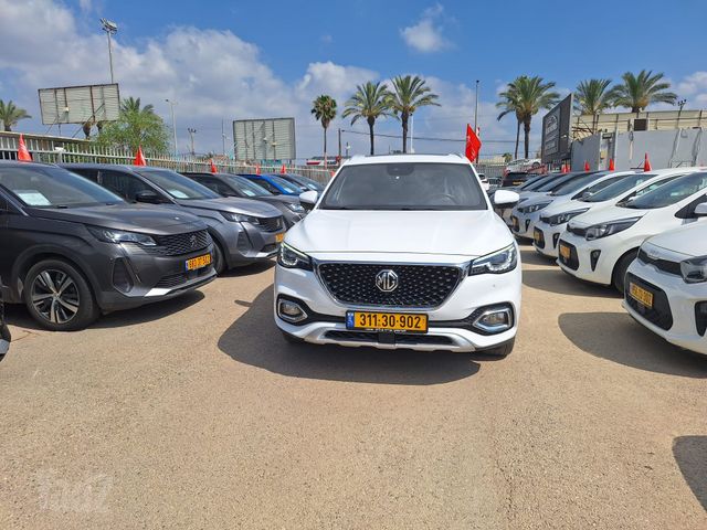 מודעת רכב אם ג'י EHS PHEV