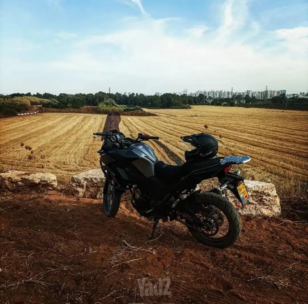 קאוואסאקי Versys-X 300