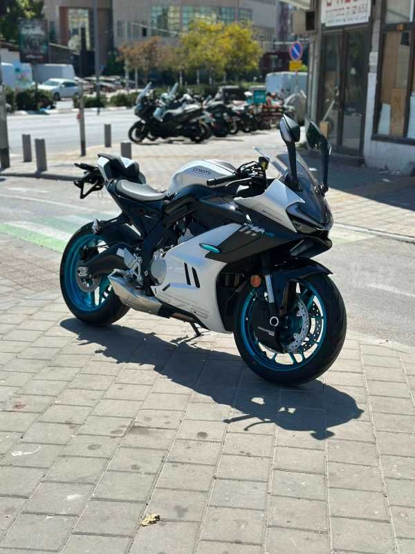 מודעת רכב CF MOTO 675SR-R
