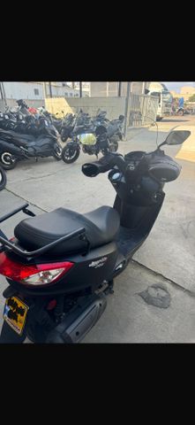 מודעת רכב סאן יאנג ג'וי רייד 200