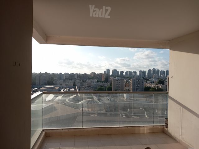 המגדל הלבן 2