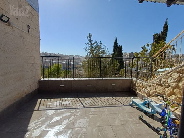 דירה למכירה בירושלים — 2