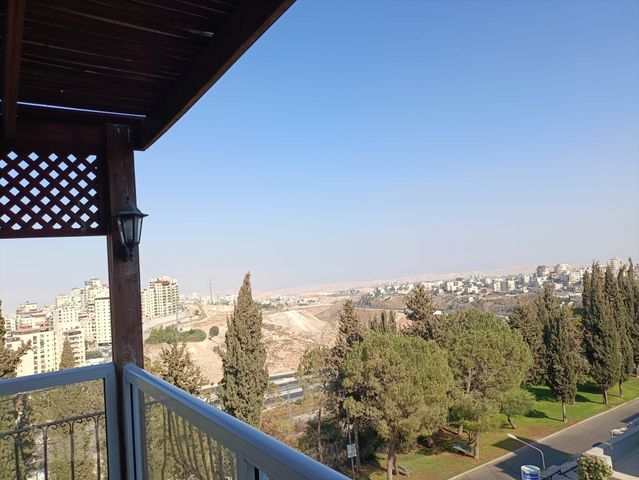 דירה למכירה בירושלים — 4