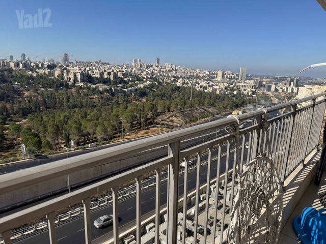 דירה למכירה בירושלים — 5