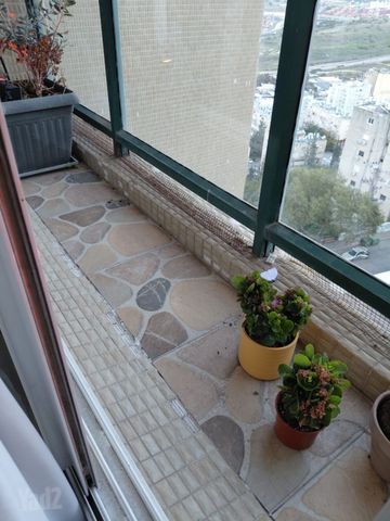 תמונה 9 של דירת 4 חדרים להשכרה בחיפה