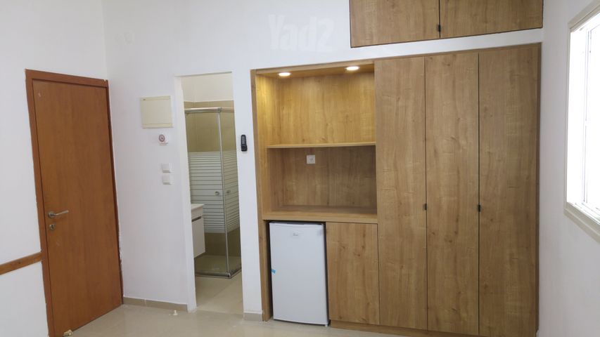 אריה שנקר 54