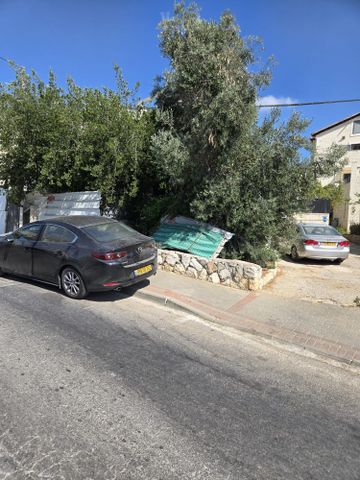 מעוז ציון ב'