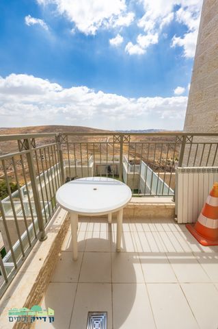 דירה למכירה בירושלים (תיווך) — 4