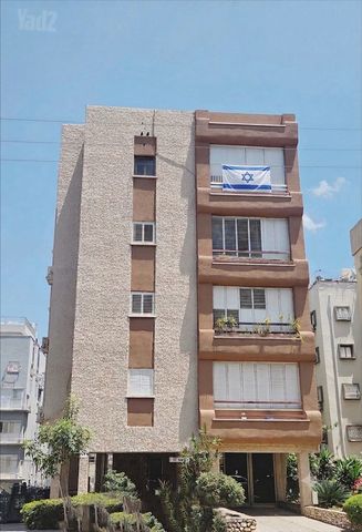 רמז, מערב ותיק