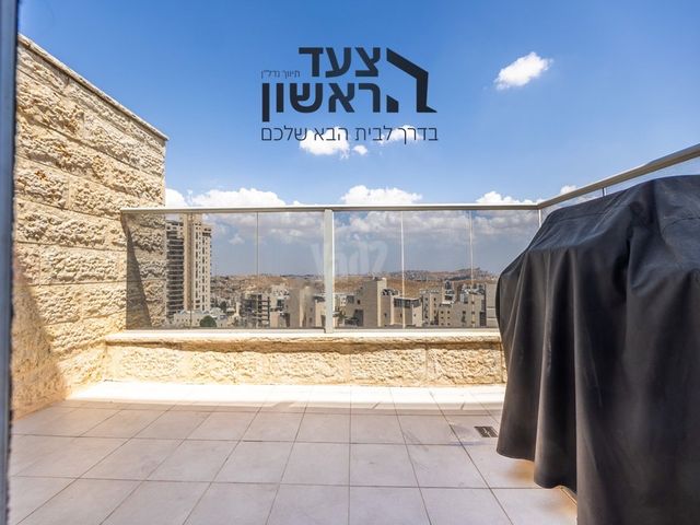 דירה למכירה בירושלים (תיווך) — 4
