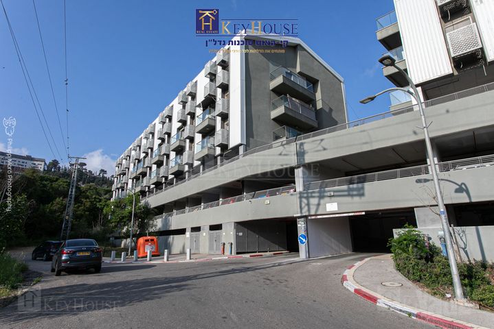 תמונה 2 של דירת 1.5 חדרים להשכרה בחיפה