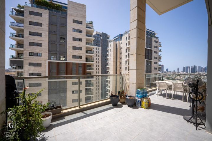 דופלקס להשכרה בתל אביב יפו (תיווך) — 2