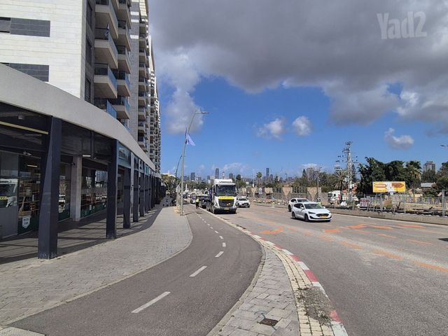 חנויות/ שטח מסחרי