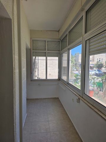 תמונה 5 של דירת 2 חדרים להשכרה בירושלים