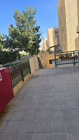דירה למכירה בירושלים (תיווך) — 3