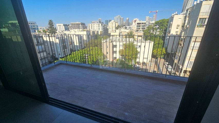 דירה למכירה בתל אביב יפו (תיווך) — 2